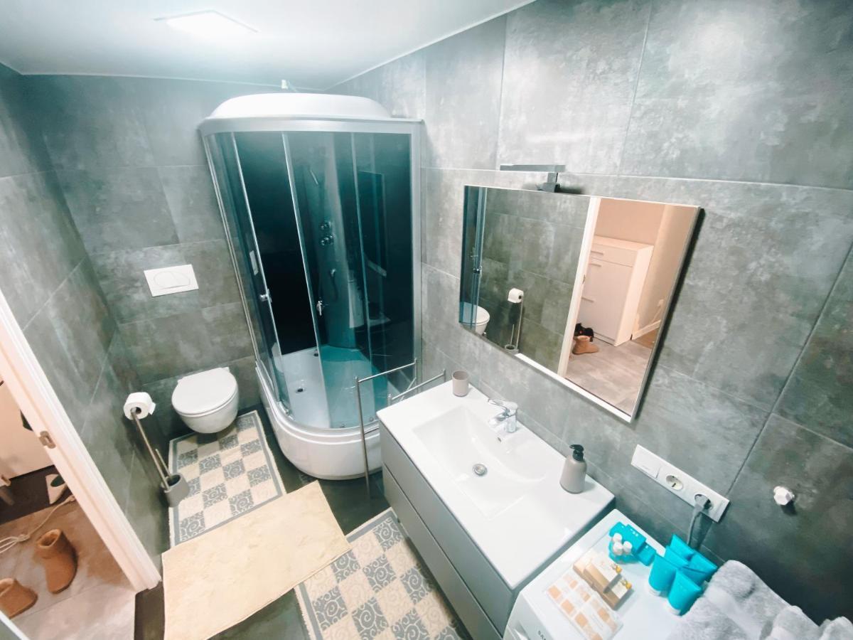 Apartment Location In Center Chisinau